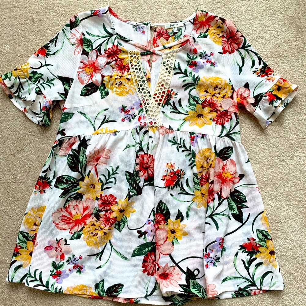 Boutique Top worn once! NEW MINT condition.